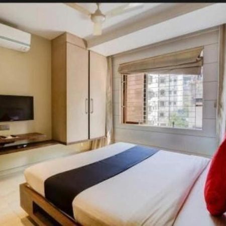 Hotel Pratiksha Residency Нави Мумбаи Экстерьер фото